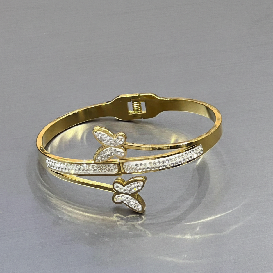 سوار كريستالي على شكل فراشة ذهبية - مطلي بالذهب عيار 18 قيراطًا