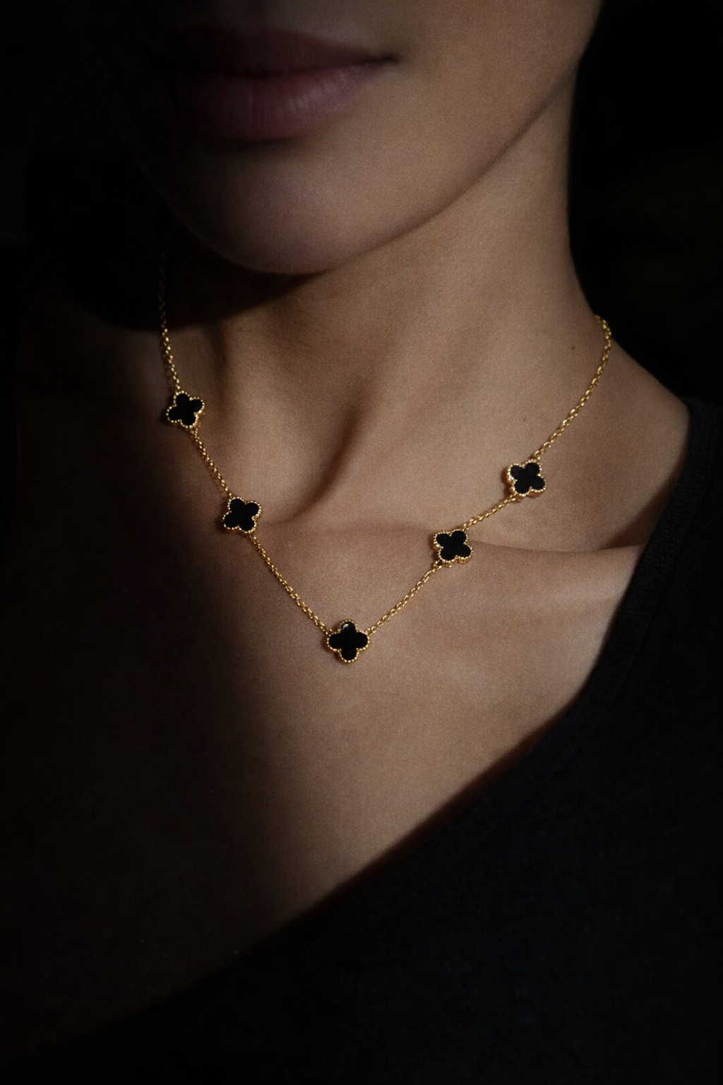 Noir Clover Station Necklace – Anti-Tarnish 18K Gold Stainless Steel