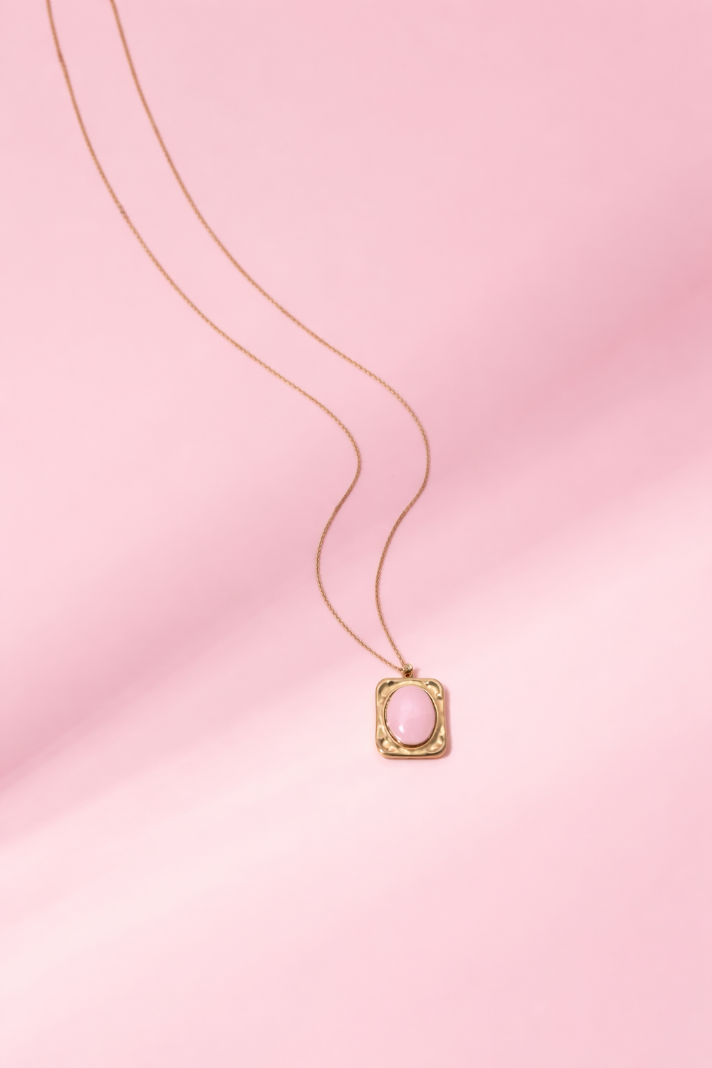 Rose Aura Pendant – Anti-Tarnish 18K Gold Stainless Steel